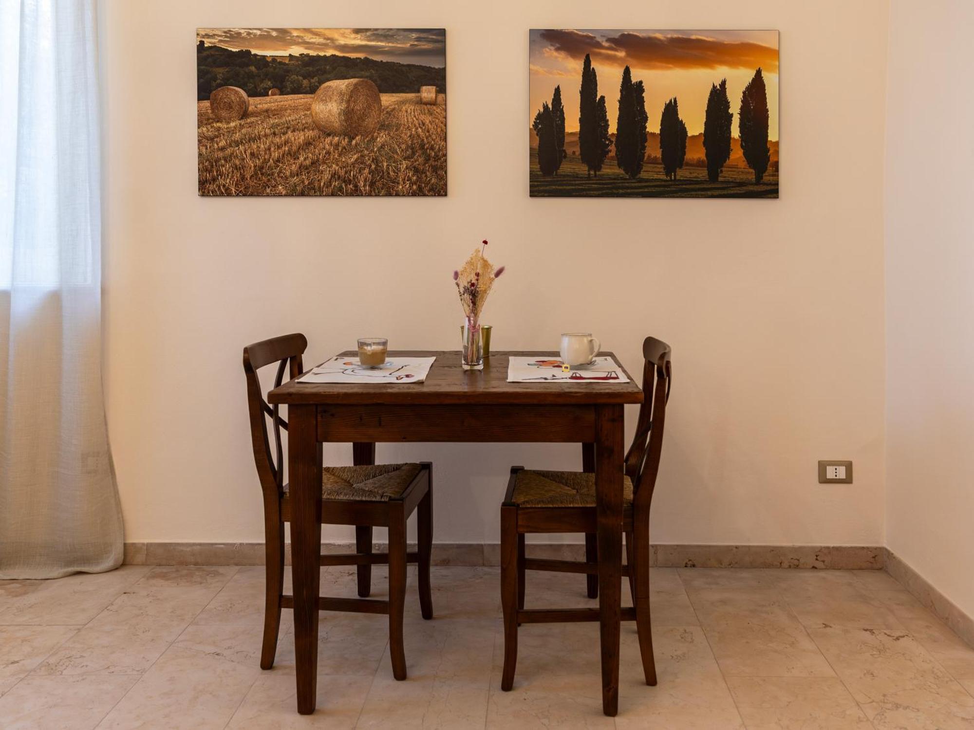 Palazzo Gessi Room And Breakfast Borghi Extérieur photo