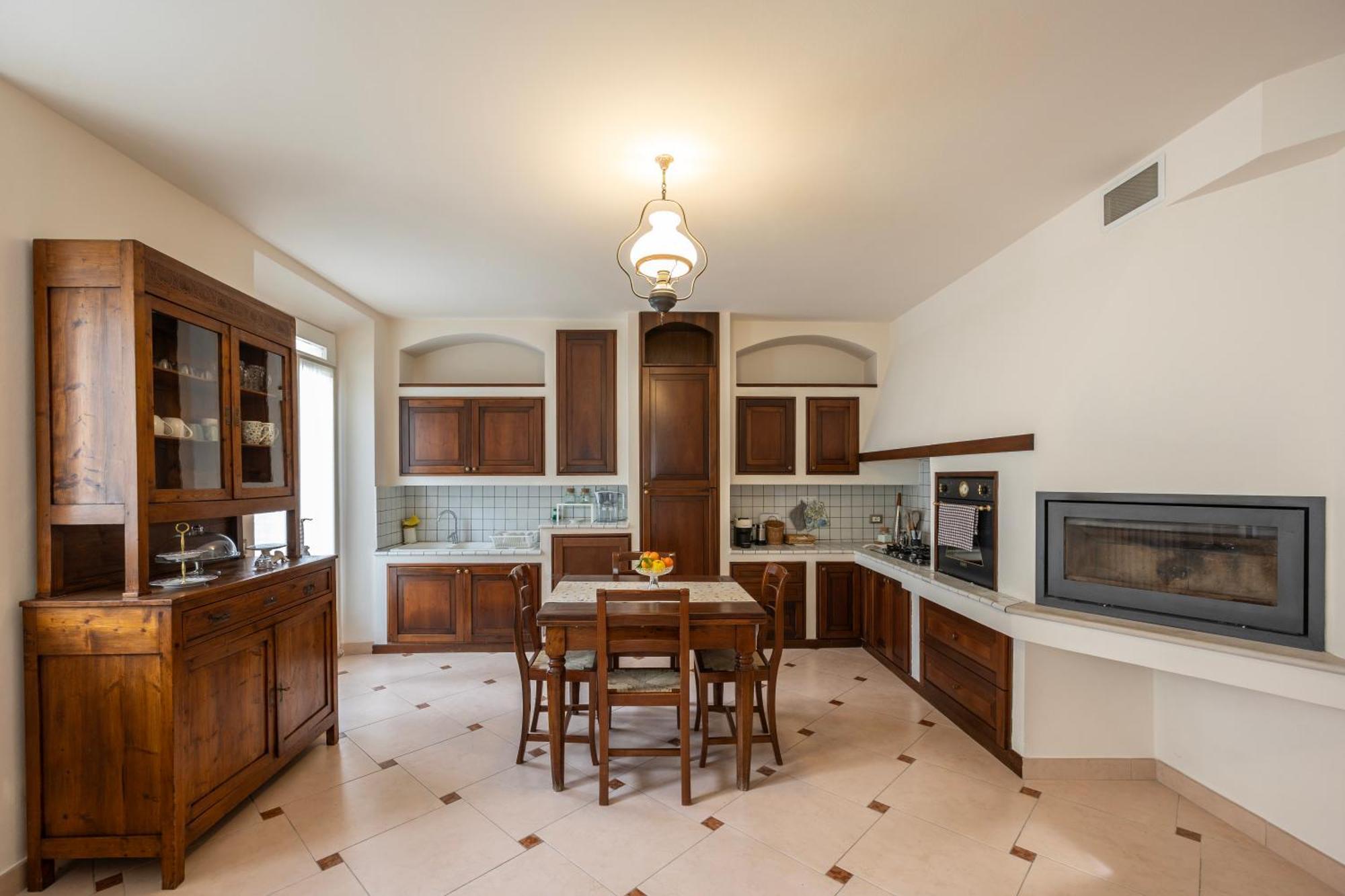 Palazzo Gessi Room And Breakfast Borghi Extérieur photo