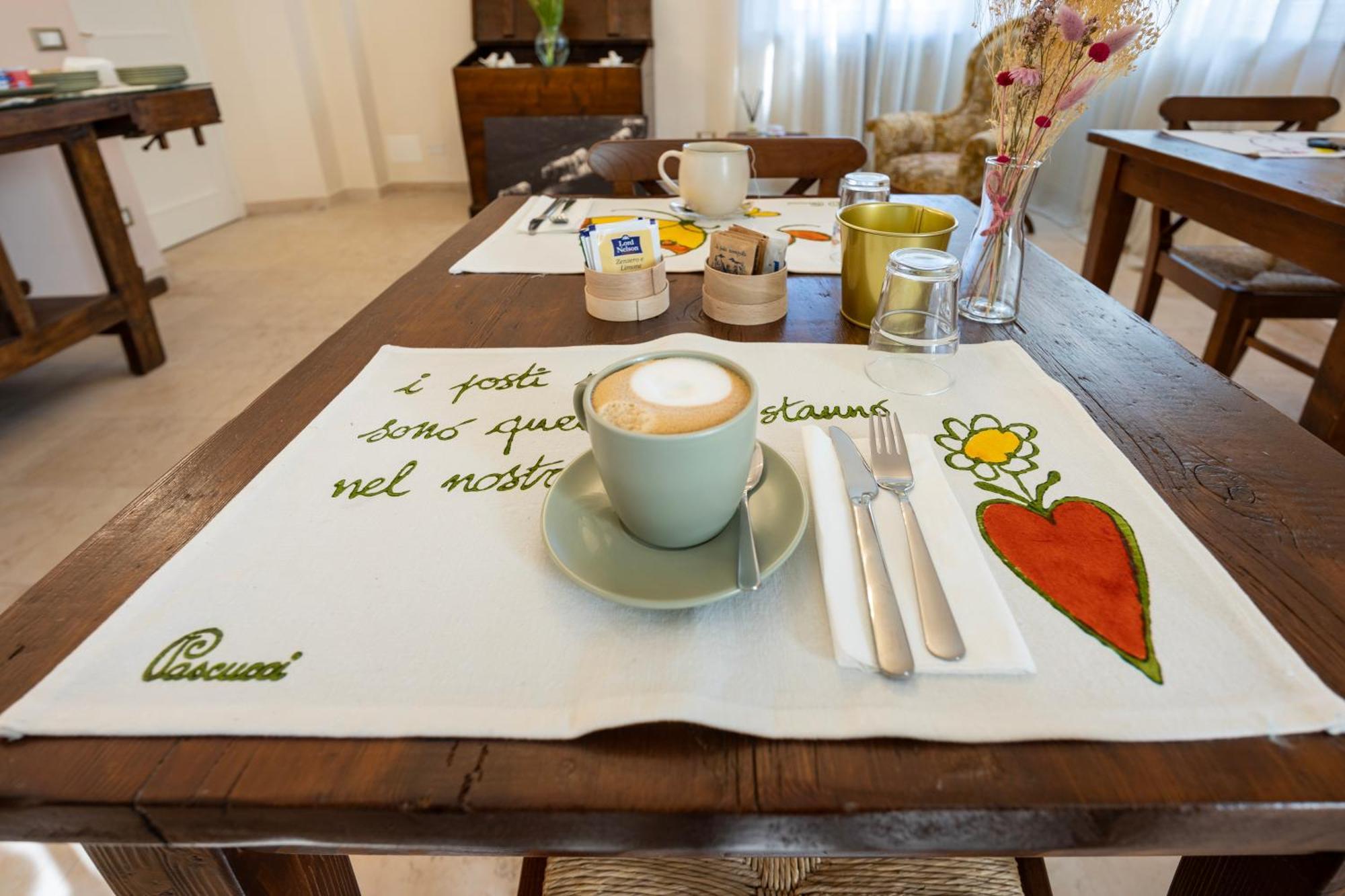 Palazzo Gessi Room And Breakfast Borghi Extérieur photo
